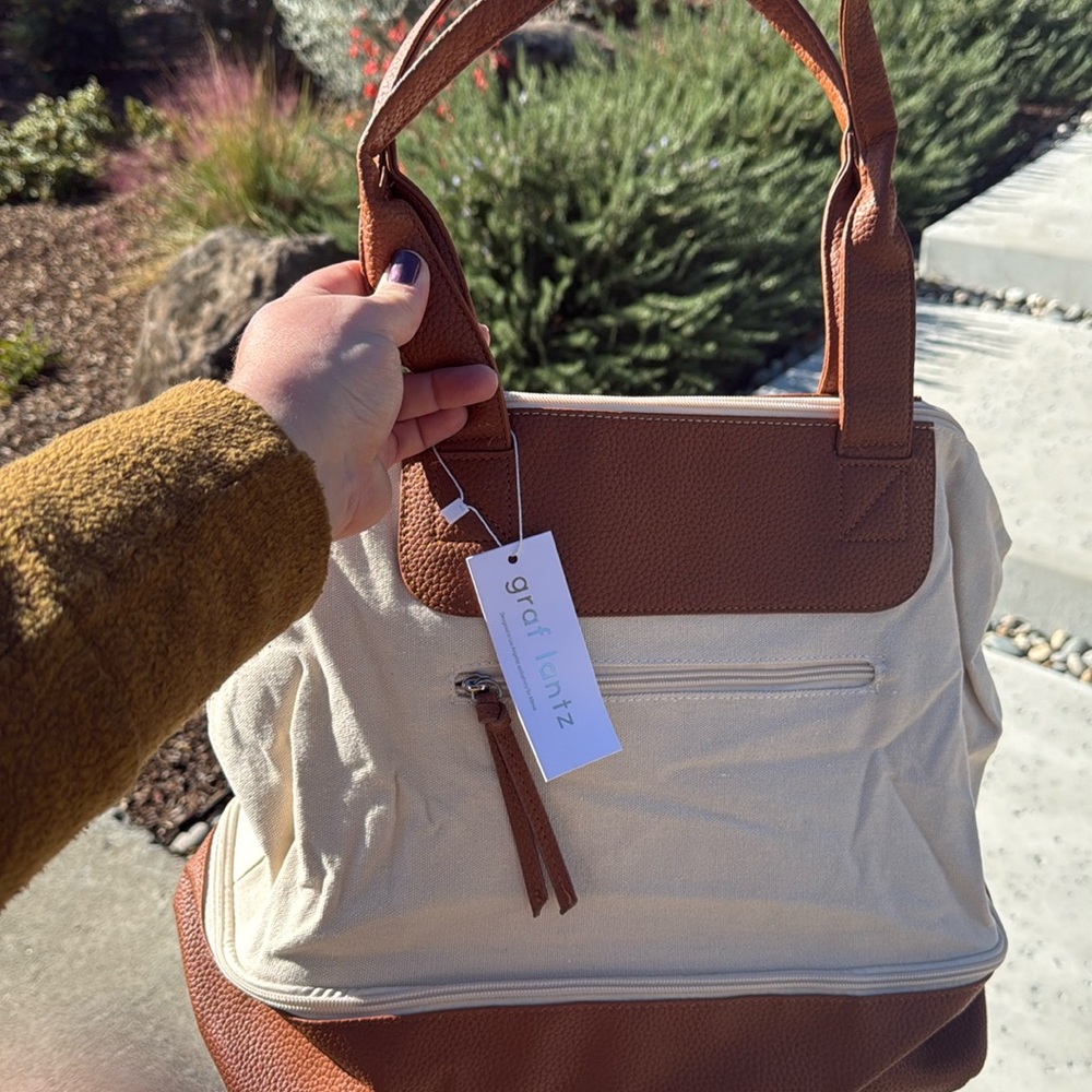 Graf Lantz cream and brown zippered shoulder bag